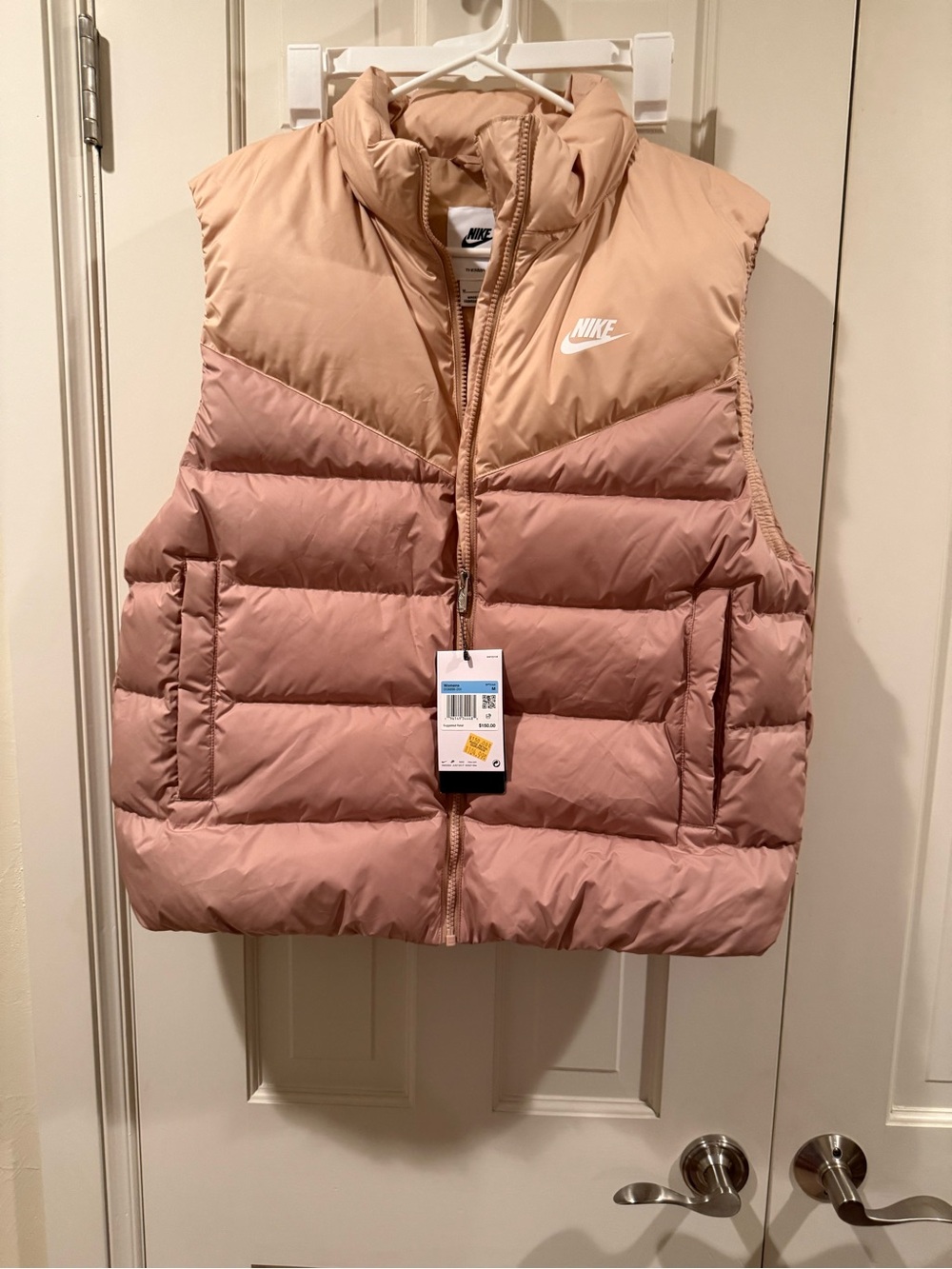 NWT Nike Women’s Pink and Beige Puffer Vest Therma Fit Windrunner Medium
